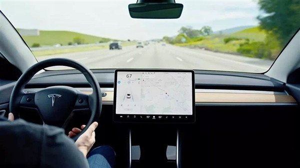 Tesla's autonomous driving advertising charged with fraud: Autopilot is not autonomous driving