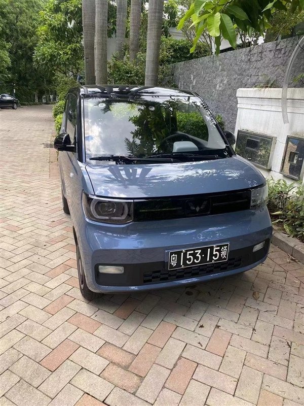 The world's first! Wuling Hongguang MINIEV becomes the official vehicle of the Indonesian Embassy in China