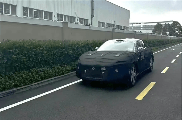 Spy photos of Xiaomi's first SUV exposed: Rebs is going to attack Ferrari again