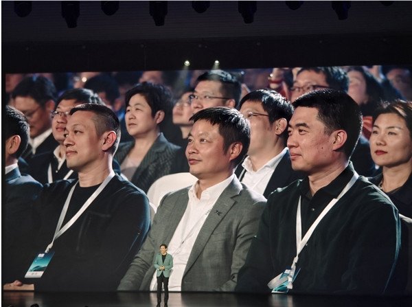 Lei Jun: The founder of Wei Xiaoli set up a game to guess the price of Xiaomi cars and guess the best way to pay for the dinner