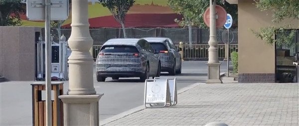 Three pure electric SUVs are in the same frame for the first time! Ideal M7/M8/M9 spy photos exposed: next year's big killer