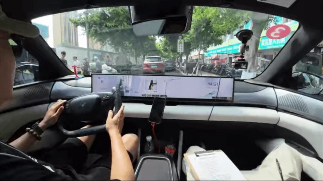 Extreme Yue ASD has just been released and has welcomed the "big test". China's only purely visual high-end smart driving is facing the "abnormal" Chengdu road conditions.