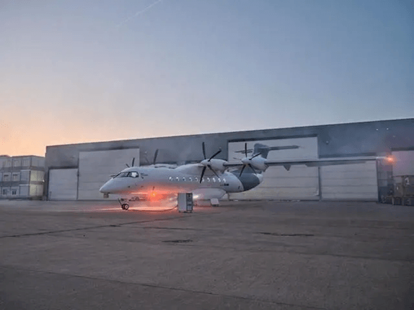 The world's largest hybrid electric aircraft prototype unveiled: oil-electric hybrid has a maximum endurance of 800 kilometers