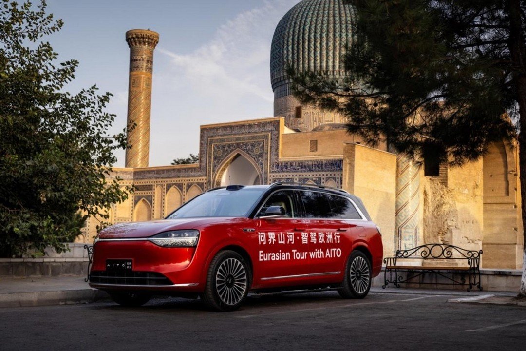 From the workshop to the auto show,"Exploring the World and Driving Smart in Europe"-Participating in the 90th Paris International Motor Show