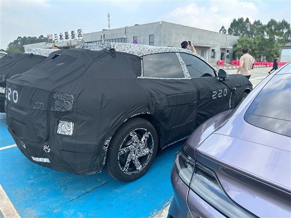 The latest spy photos of the heavily disguised Xiaomi SUV are exposed: You have to rely on it to fight Tesla Model Y