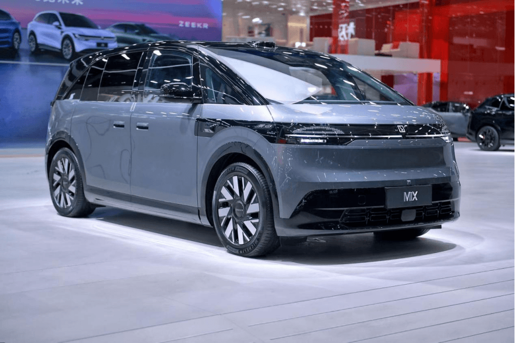 Intelligent driving ushered in pioneers, and the innovative launch of Guangzhou Auto Show with the Krypton End-to-End Plus architecture