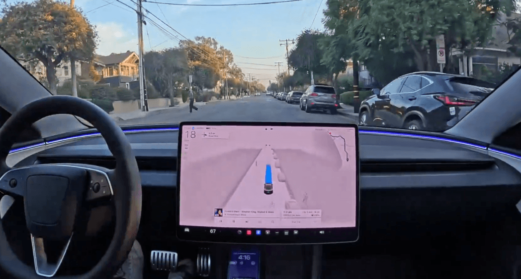 What are the scenarios in Tesla FSD 13.2 's latest zero-manual intervention video?